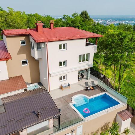 Vila Carobni Pogled Záhřeb Exteriér fotografie