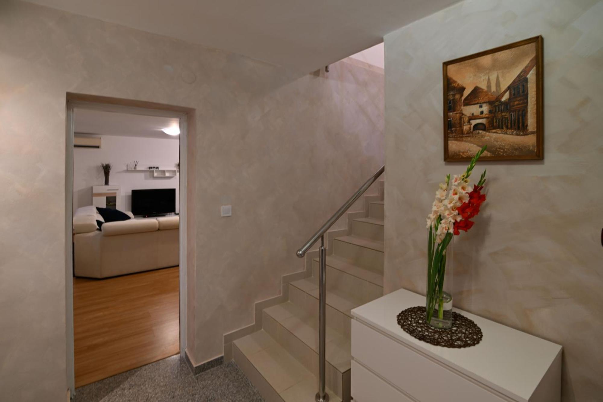 Vila Carobni Pogled Záhřeb Exteriér fotografie